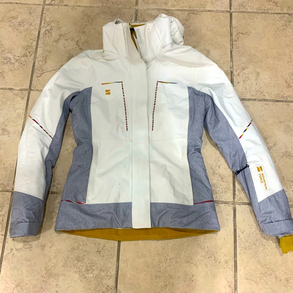 Mountain force women's ski jacket